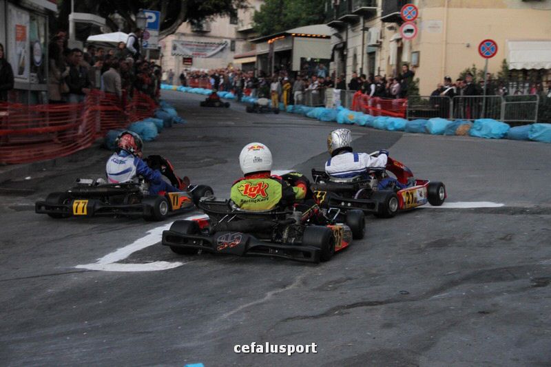 111120 sport2 465_tn.jpg